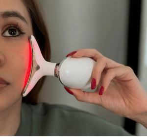 Maseajedor LED para el rejuvecimiento facial y de cuello ✨️👳